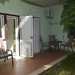 Apartment Garden